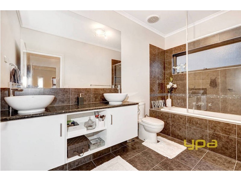 46 Arroyo Place, Caroline Springs VIC 3023