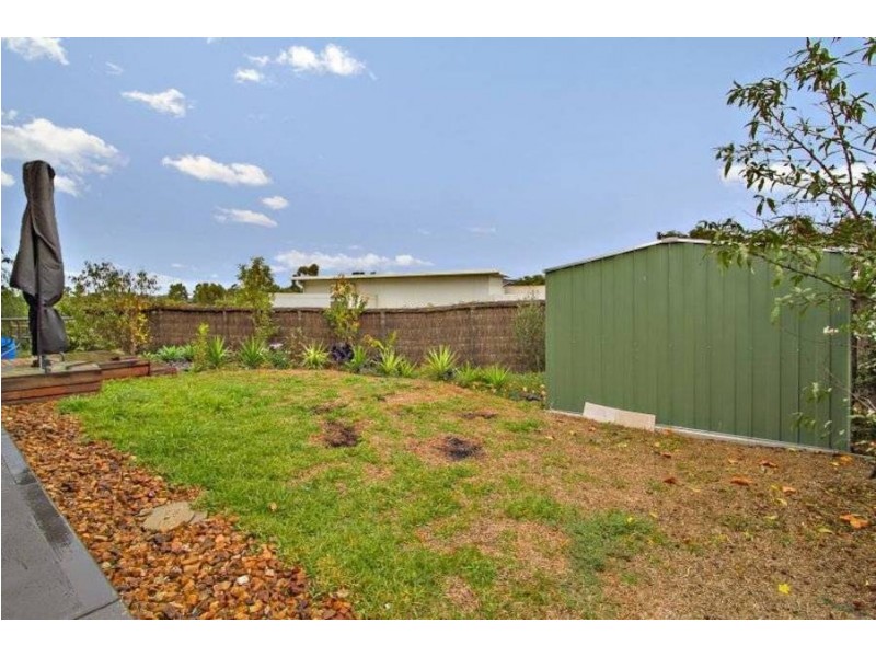 16 Flemington Street, Caroline Springs VIC 3023