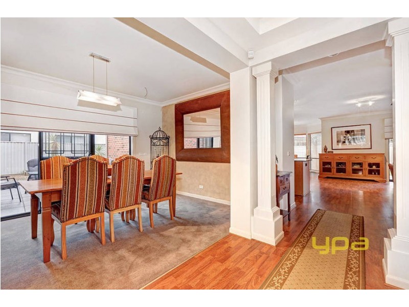 3 Waranga Close, Caroline Springs VIC 3023