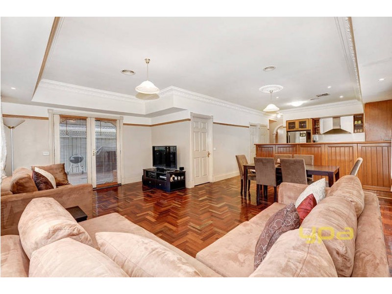 44 Parkin Avenue, Caroline Springs VIC 3023