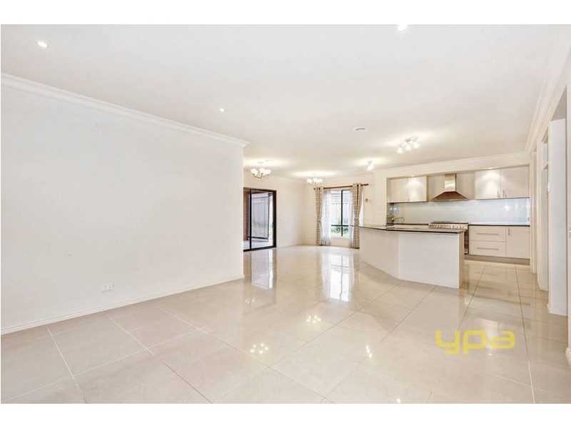 11 Turitable Way, Caroline Springs VIC 3023