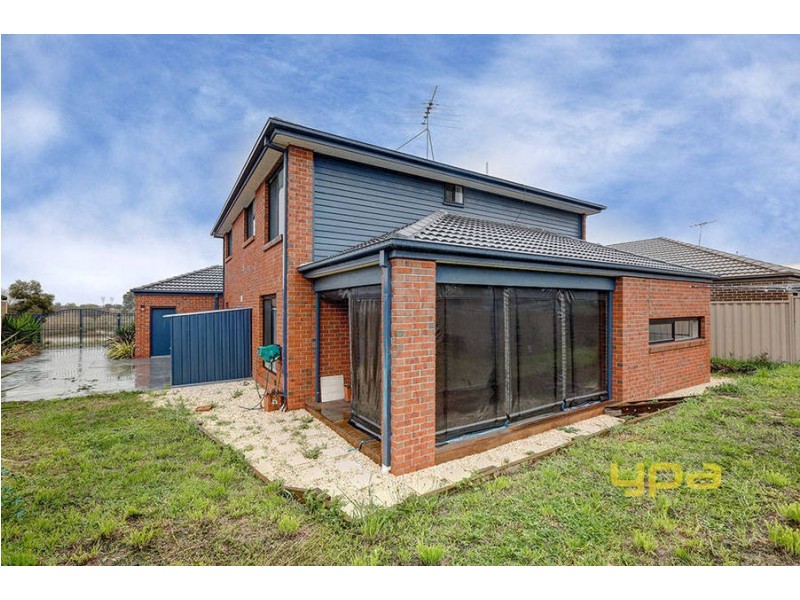 11 Turitable Way, Caroline Springs VIC 3023