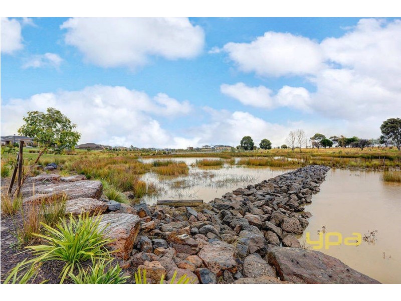 11 Turitable Way, Caroline Springs VIC 3023