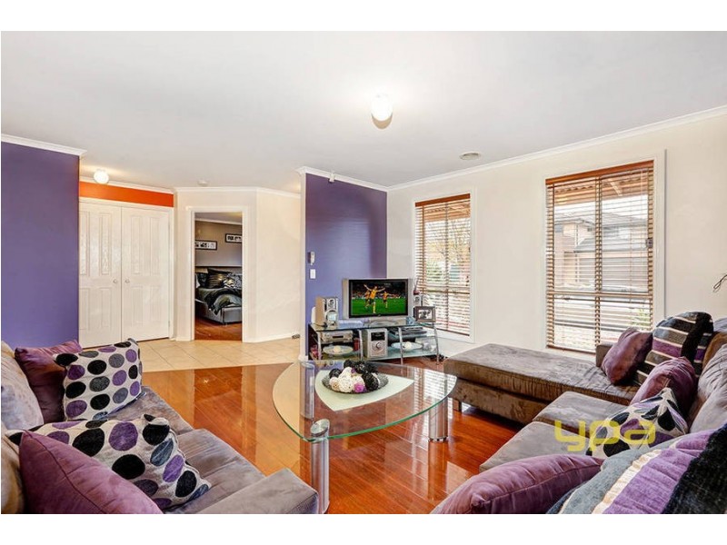 14 Saxby Court, Burnside VIC 3023