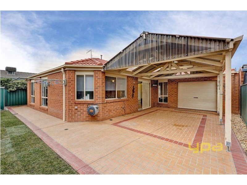 14 Saxby Court, Burnside VIC 3023