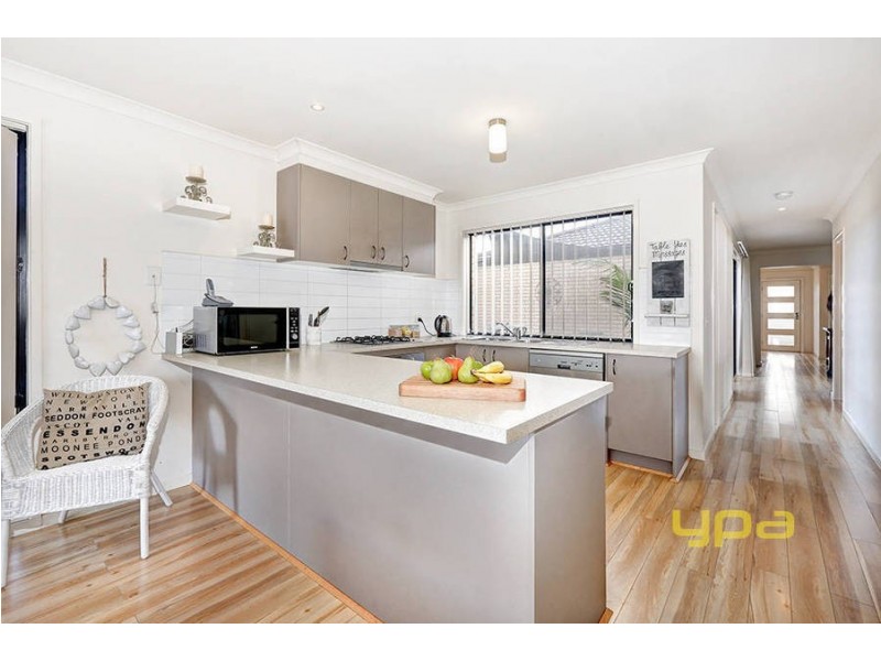 31 Cunningham Chase, Burnside Heights VIC 3023