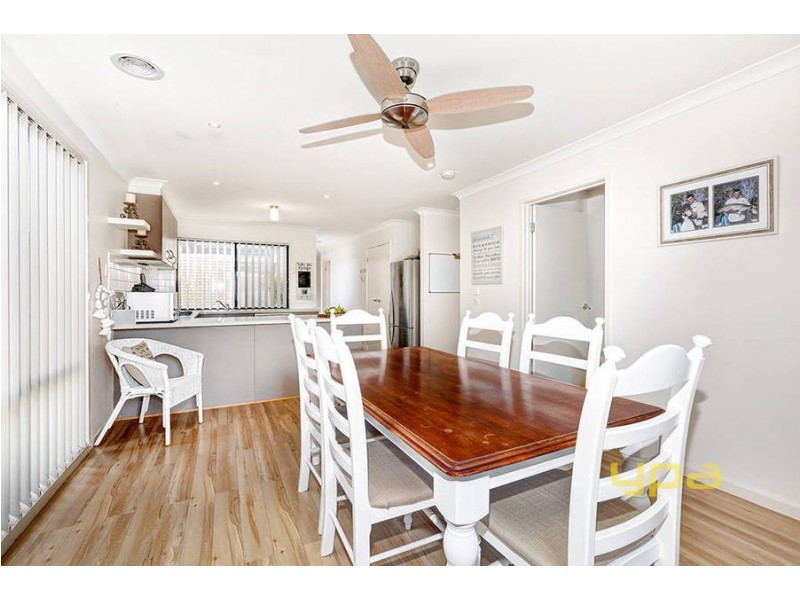 31 Cunningham Chase, Burnside Heights VIC 3023