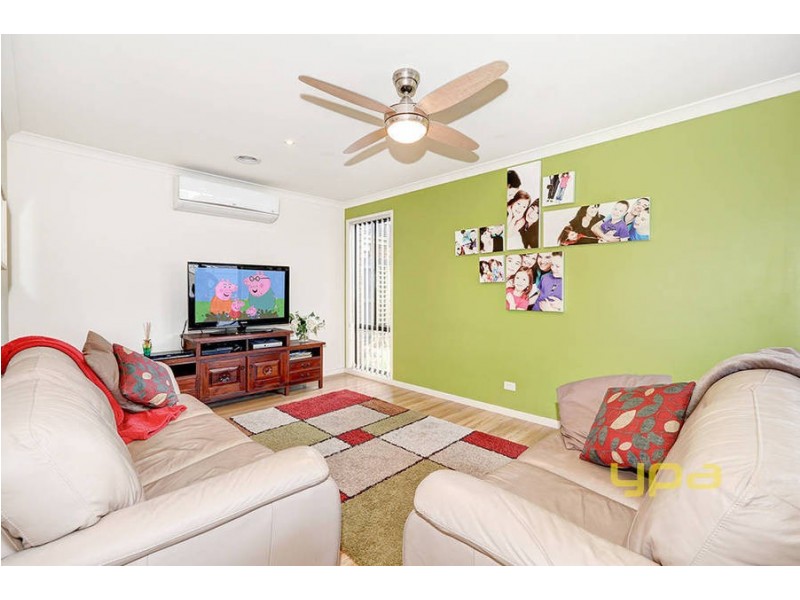 31 Cunningham Chase, Burnside Heights VIC 3023