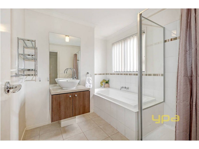 31 Cunningham Chase, Burnside Heights VIC 3023