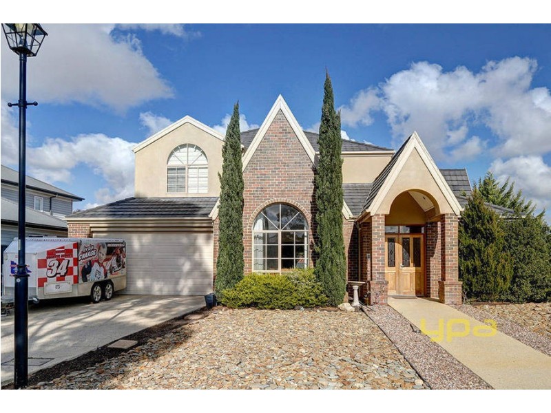 1 Reed Place, Caroline Springs VIC 3023