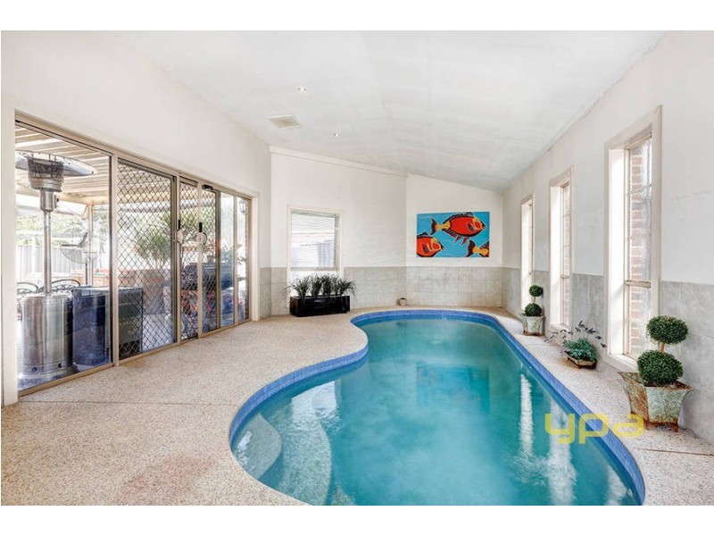 1 Reed Place, Caroline Springs VIC 3023