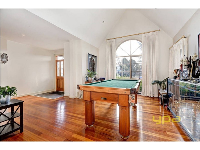 1 Reed Place, Caroline Springs VIC 3023