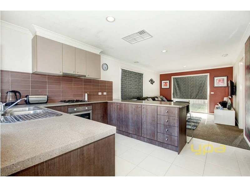 4 Yellowgum Street, Burnside Heights VIC 3023