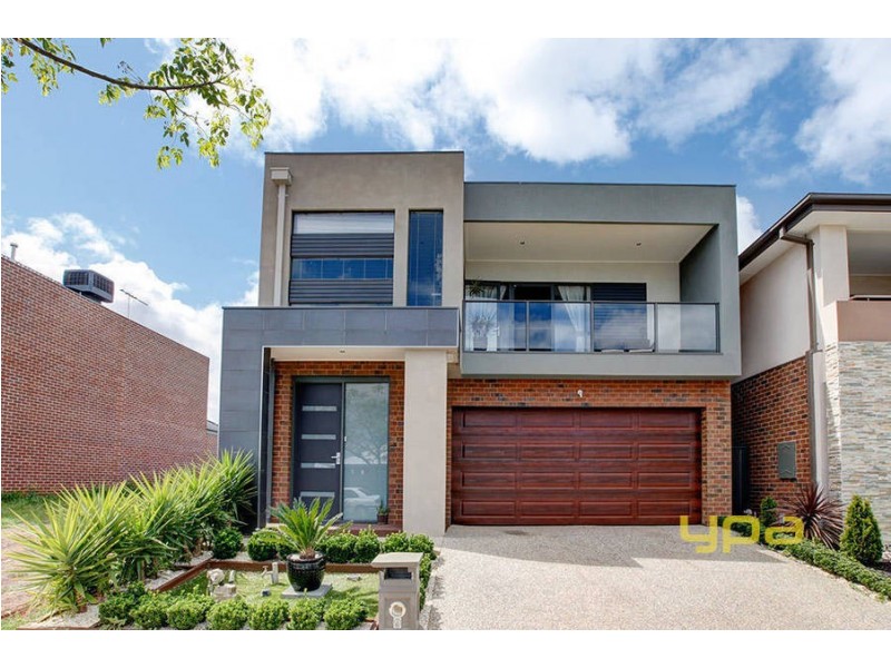 9 Creekview Place, Caroline Springs VIC 3023