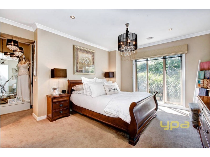 5 Croft Street, Caroline Springs VIC 3023