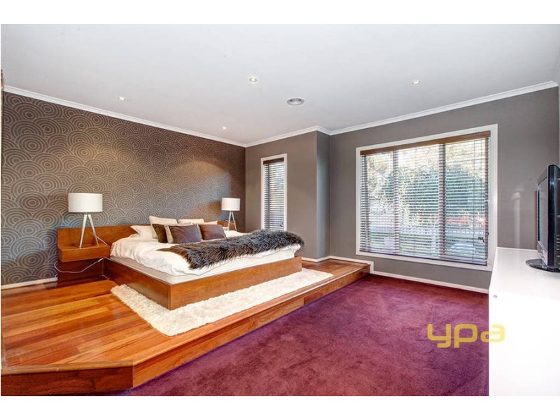 4 Dargi Green, Caroline Springs VIC 3023