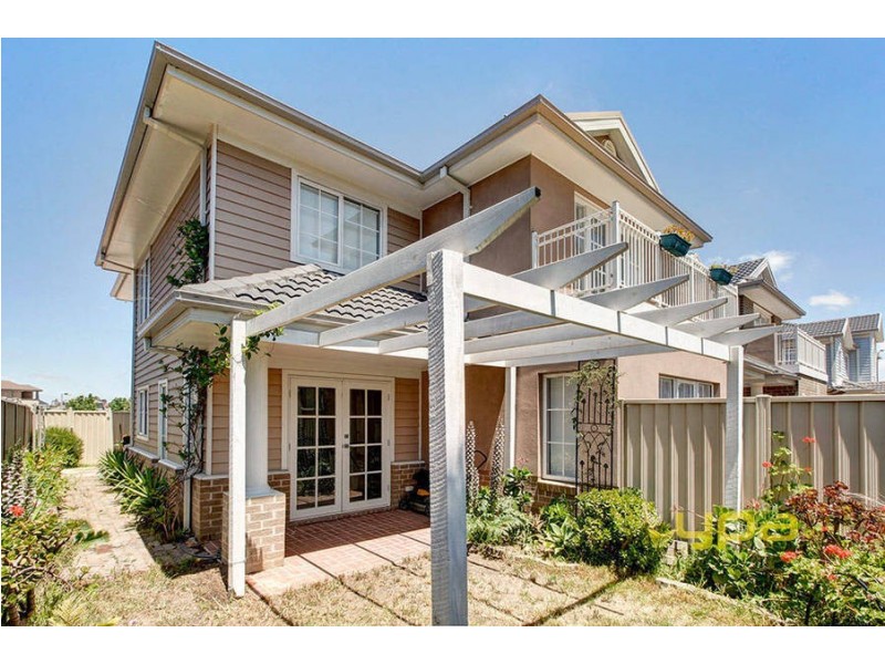 9/7 Toolondo Close, Caroline Springs VIC 3023