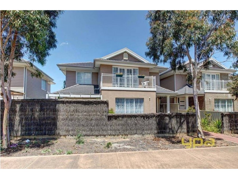 9/7 Toolondo Close, Caroline Springs VIC 3023