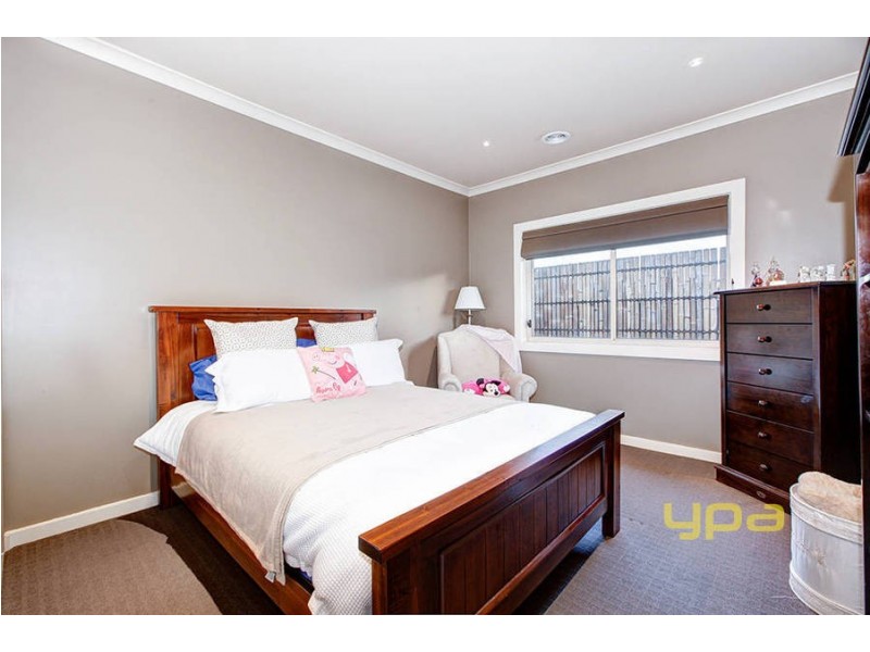 15 Chelsea Court, Burnside Heights VIC 3023