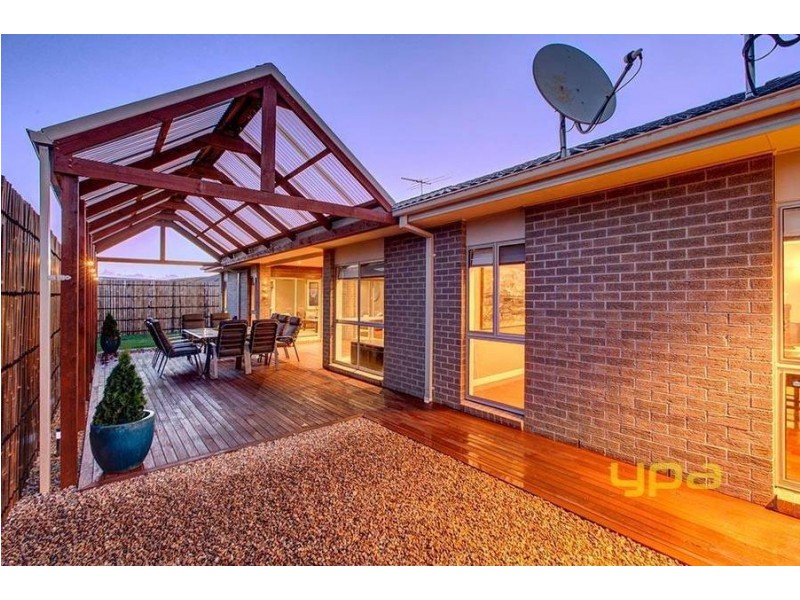 15 Chelsea Court, Burnside Heights VIC 3023