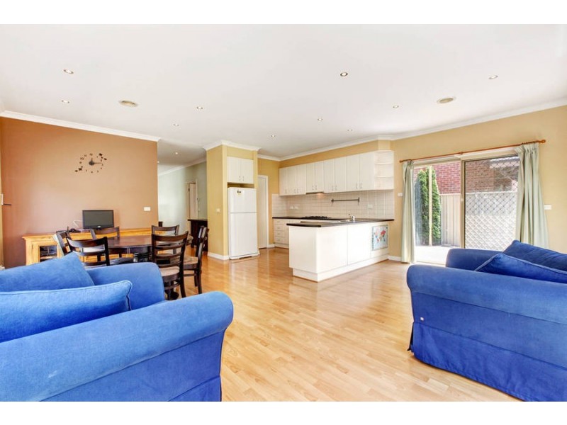 3 Colac Place, Caroline Springs VIC 3023