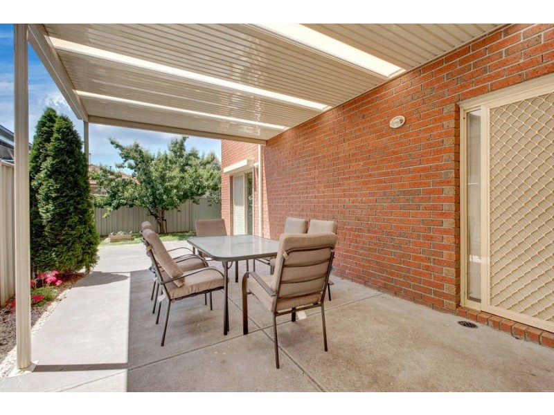3 Colac Place, Caroline Springs VIC 3023
