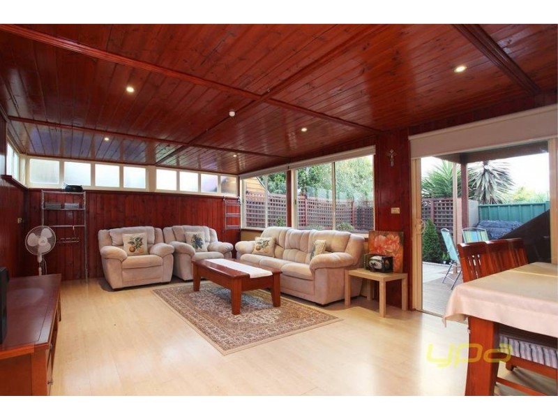 13 Klim Place, Burnside VIC 3023