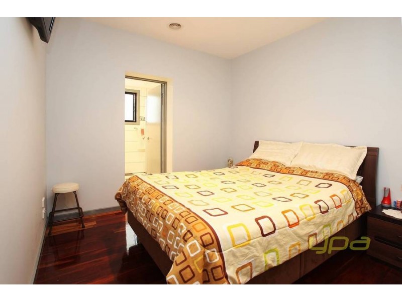 1 St Vincent Way, Caroline Springs VIC 3023