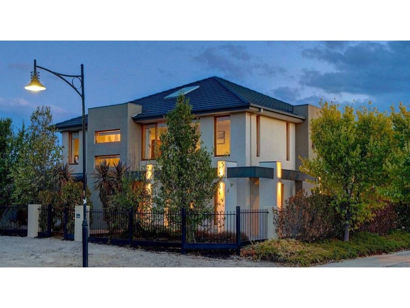 3 Botanical Drive, Caroline Springs VIC 3023