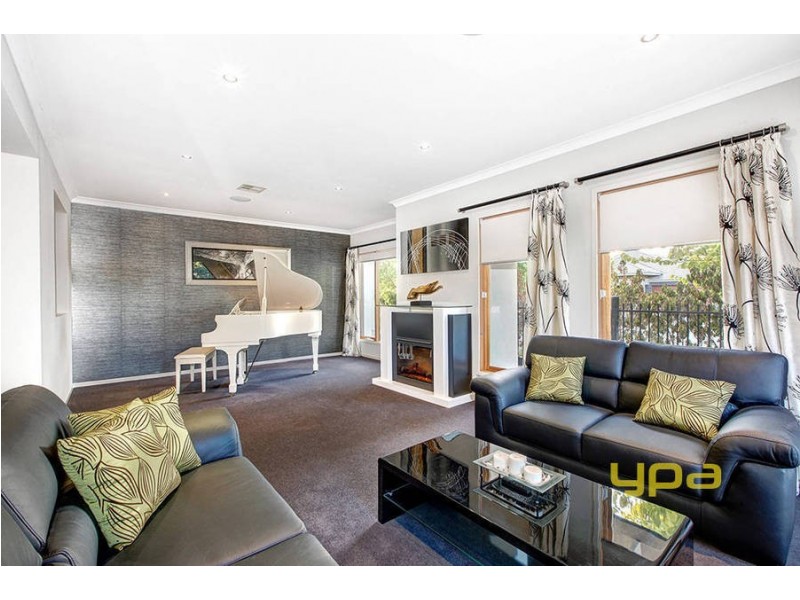 3 Botanical Drive, Caroline Springs VIC 3023