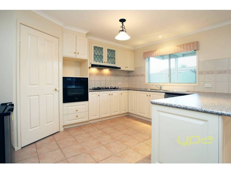 14 Archeron Court, Caroline Springs VIC 3023