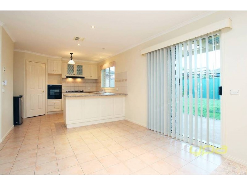 14 Archeron Court, Caroline Springs VIC 3023