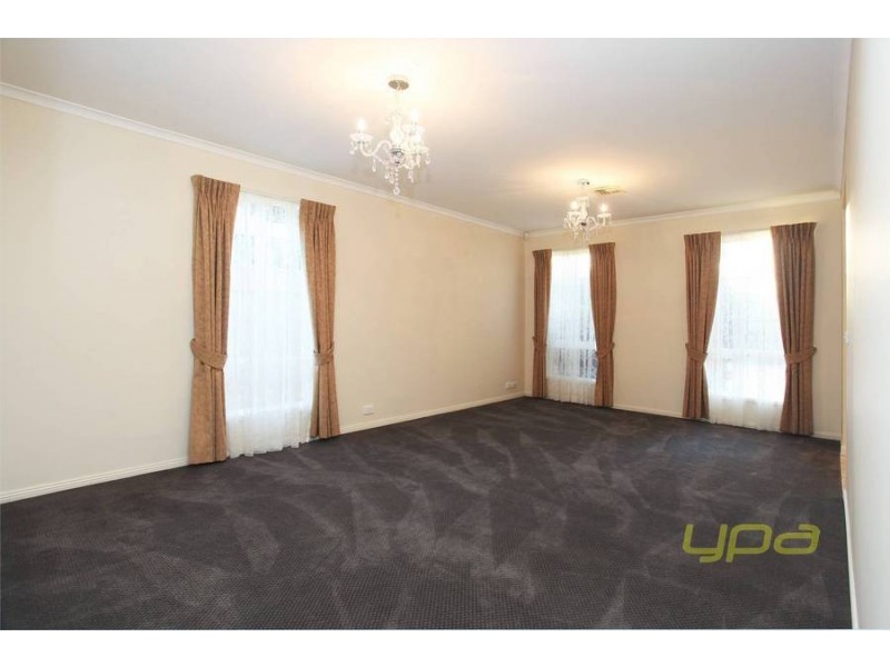 14 Archeron Court, Caroline Springs VIC 3023