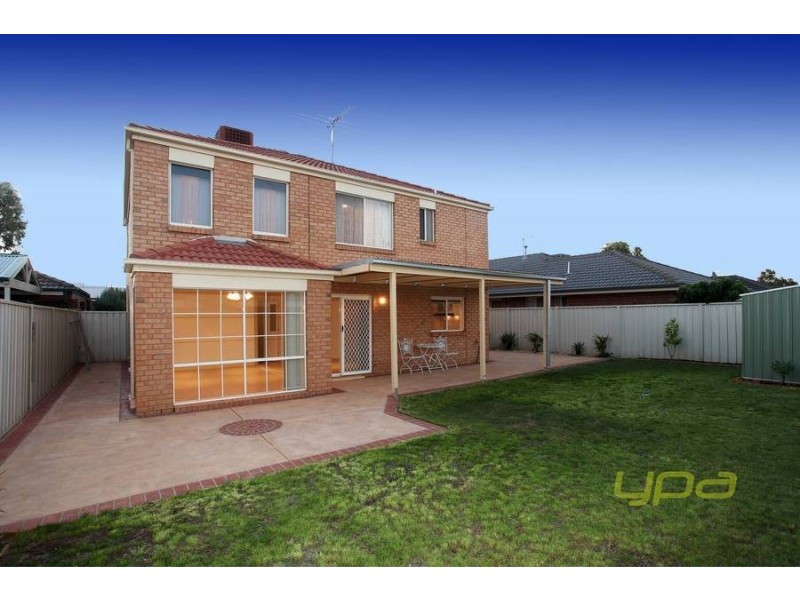 14 Archeron Court, Caroline Springs VIC 3023