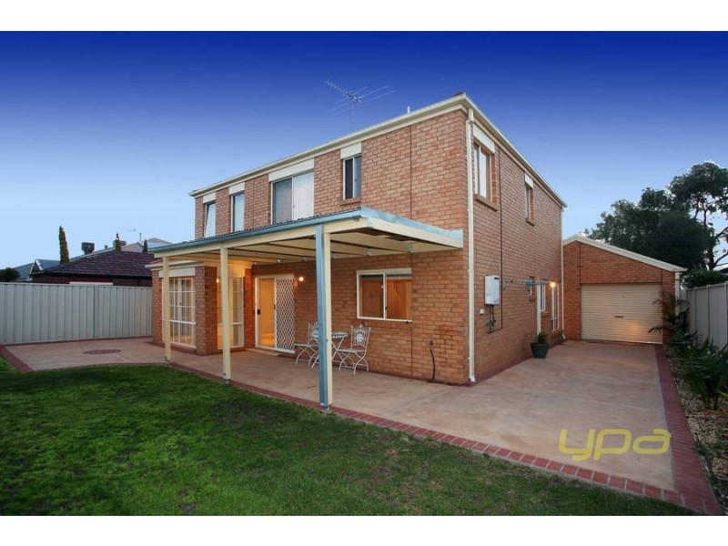 14 Archeron Court, Caroline Springs VIC 3023