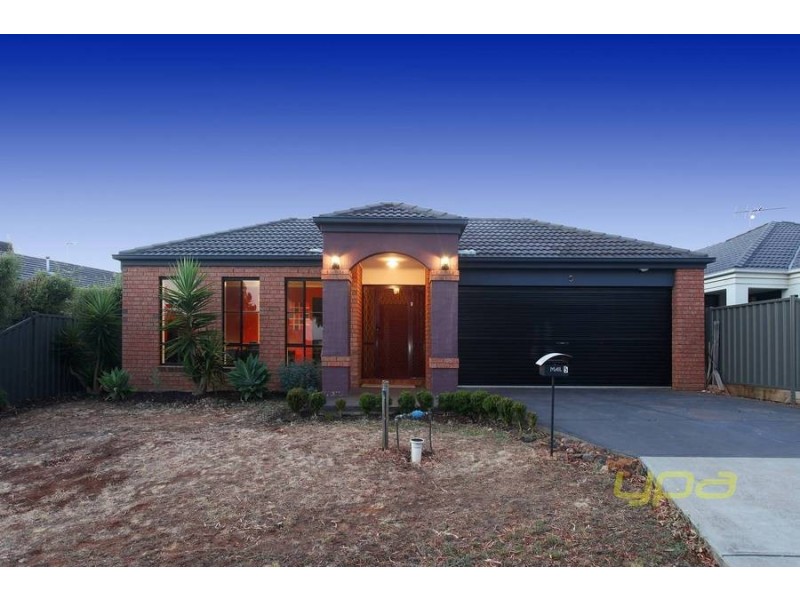 5 Pro Hart Way, Caroline Springs VIC 3023