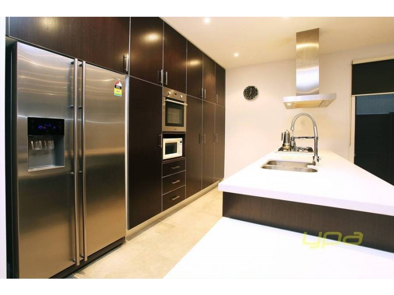 5 Kensington Street, Caroline Springs VIC 3023