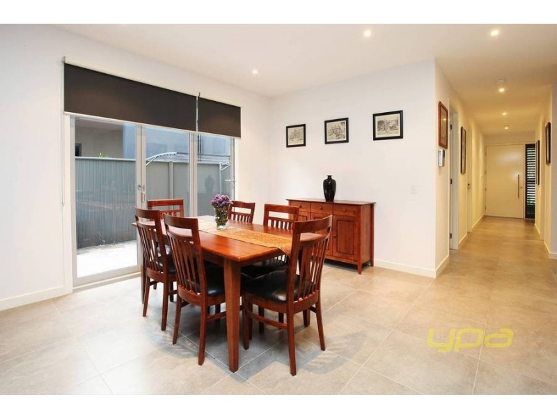 5 Kensington Street, Caroline Springs VIC 3023