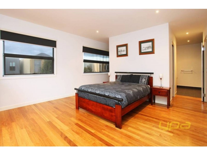 5 Kensington Street, Caroline Springs VIC 3023