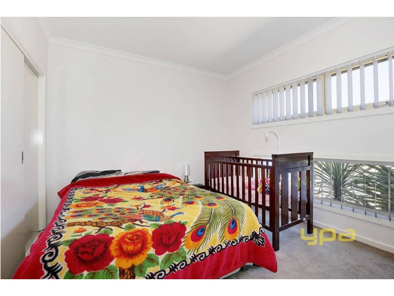 22/40 McCubbin Way, Caroline Springs VIC 3023