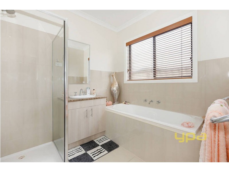 4 Connor Drive, Burnside Heights VIC 3023