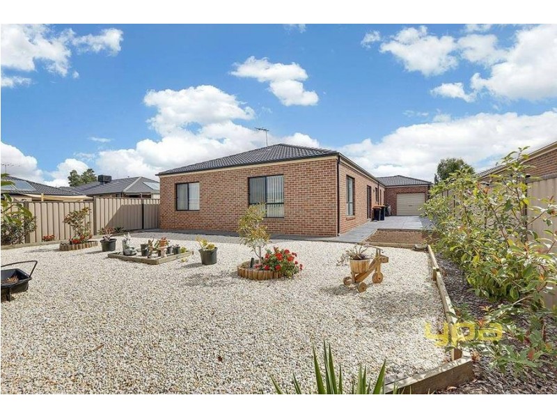 4 Connor Drive, Burnside Heights VIC 3023