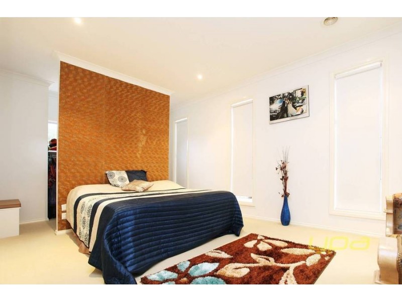 12 Burke Road, Burnside Heights VIC 3023