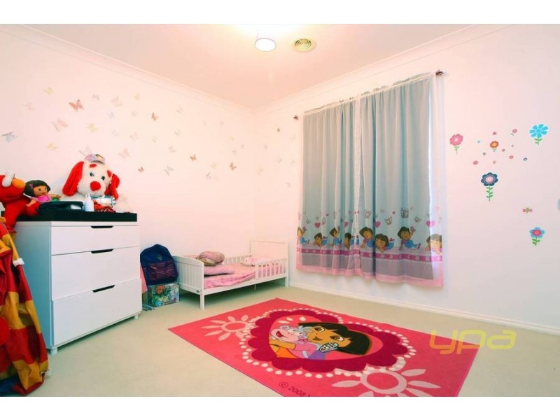 12 Burke Road, Burnside Heights VIC 3023