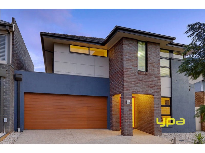 6 Murchison Place, Caroline Springs VIC 3023