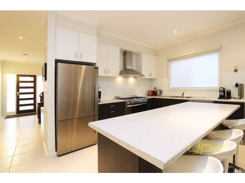 24 West Highland Drive, Burnside Heights VIC 3023