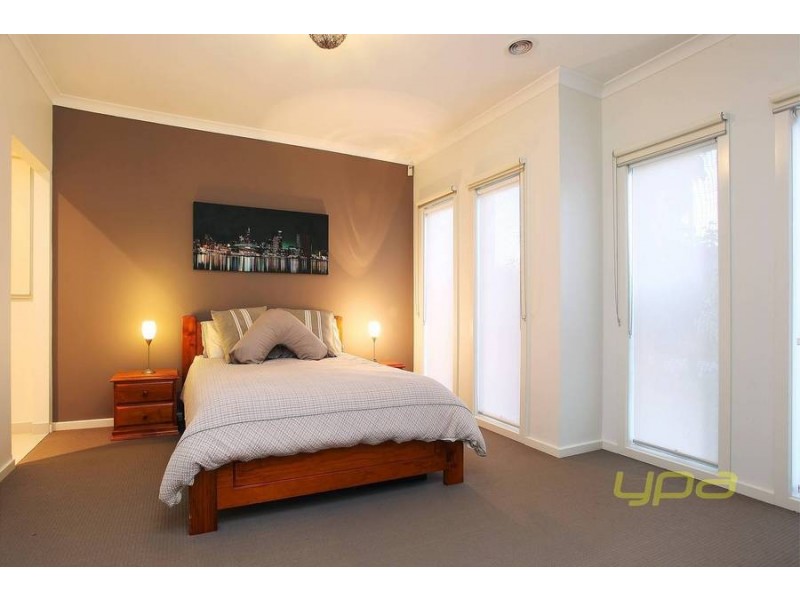 24 West Highland Drive, Burnside Heights VIC 3023