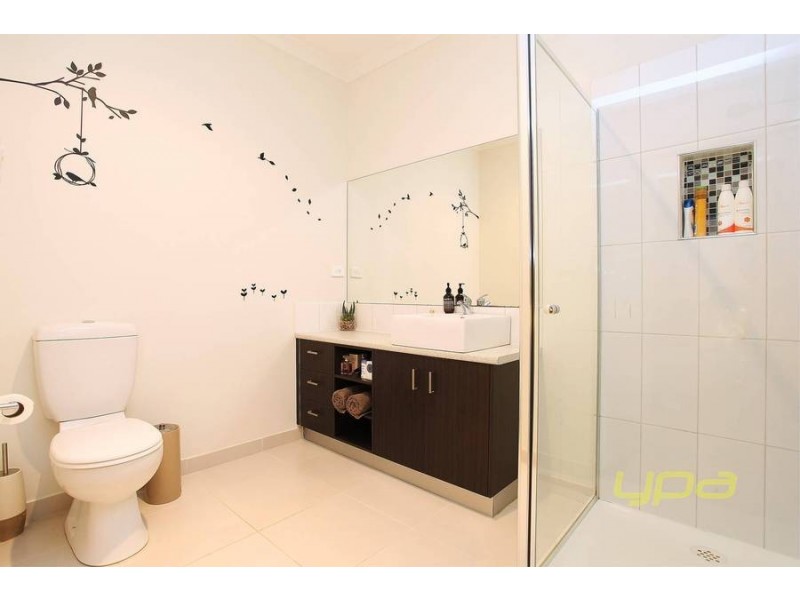 24 West Highland Drive, Burnside Heights VIC 3023