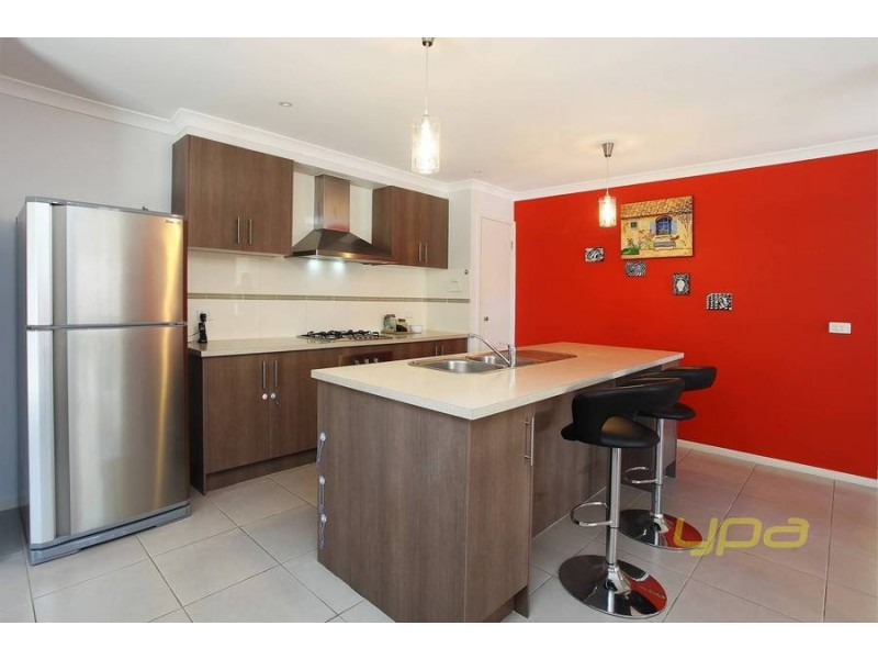 33 Cunningham Chase, Burnside Heights VIC 3023