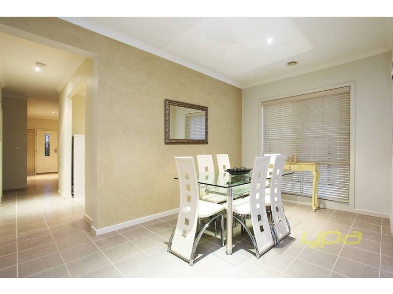 19 Waterside Drive, Burnside Heights VIC 3023